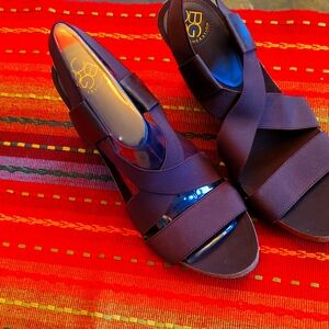 BCBG Dark brown Wedges. Size 8. 3 1/2" heel, 1" platform. Barely worn.